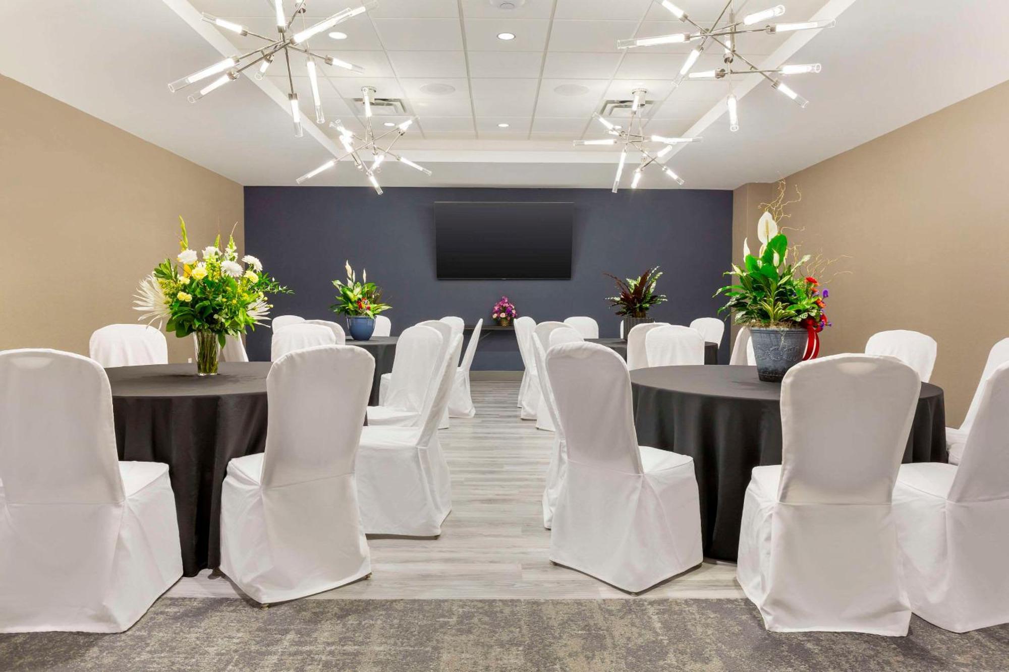 Hotel Cambria Niagara Falls