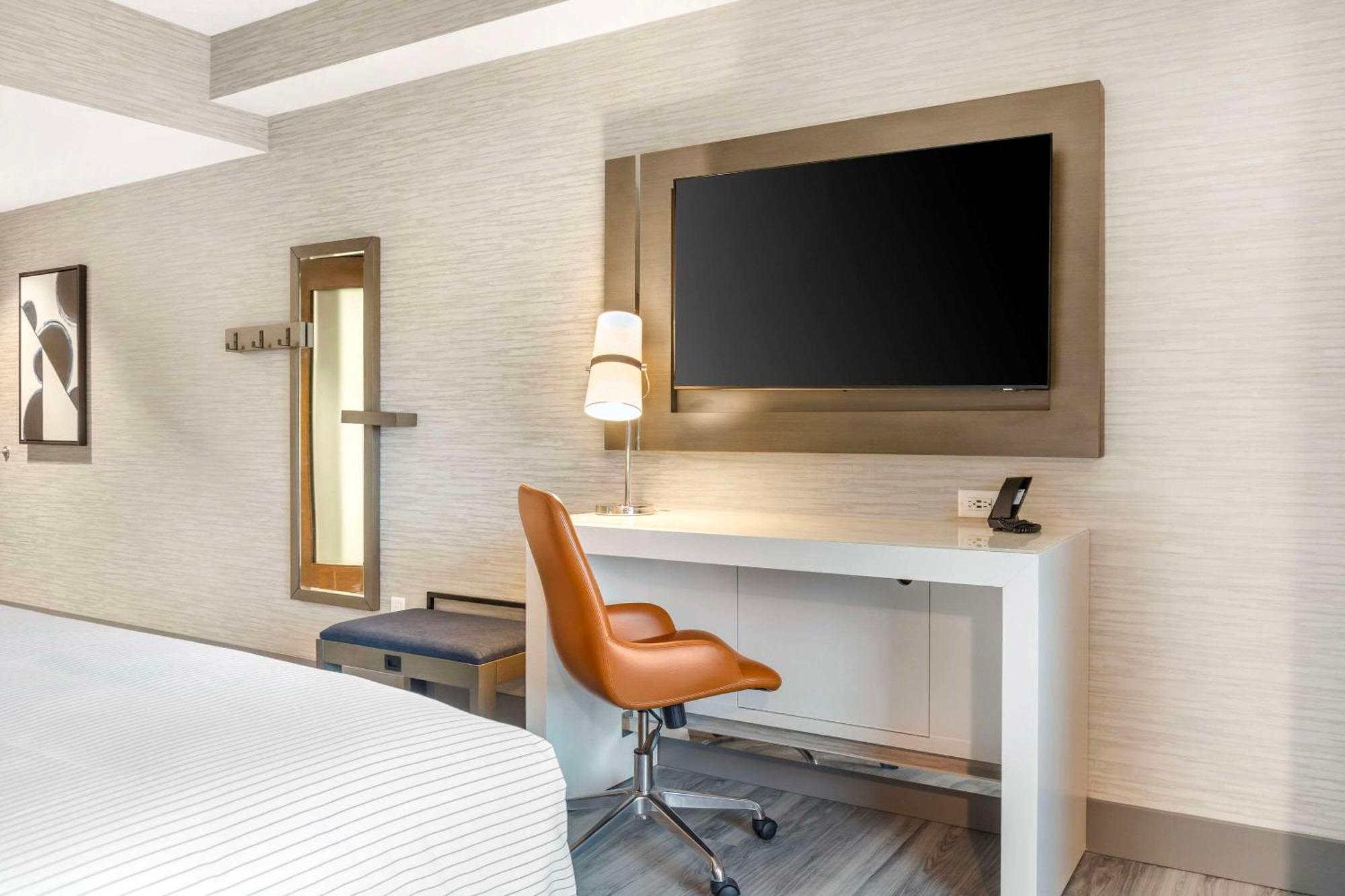 Hotel Cambria Niagara Falls