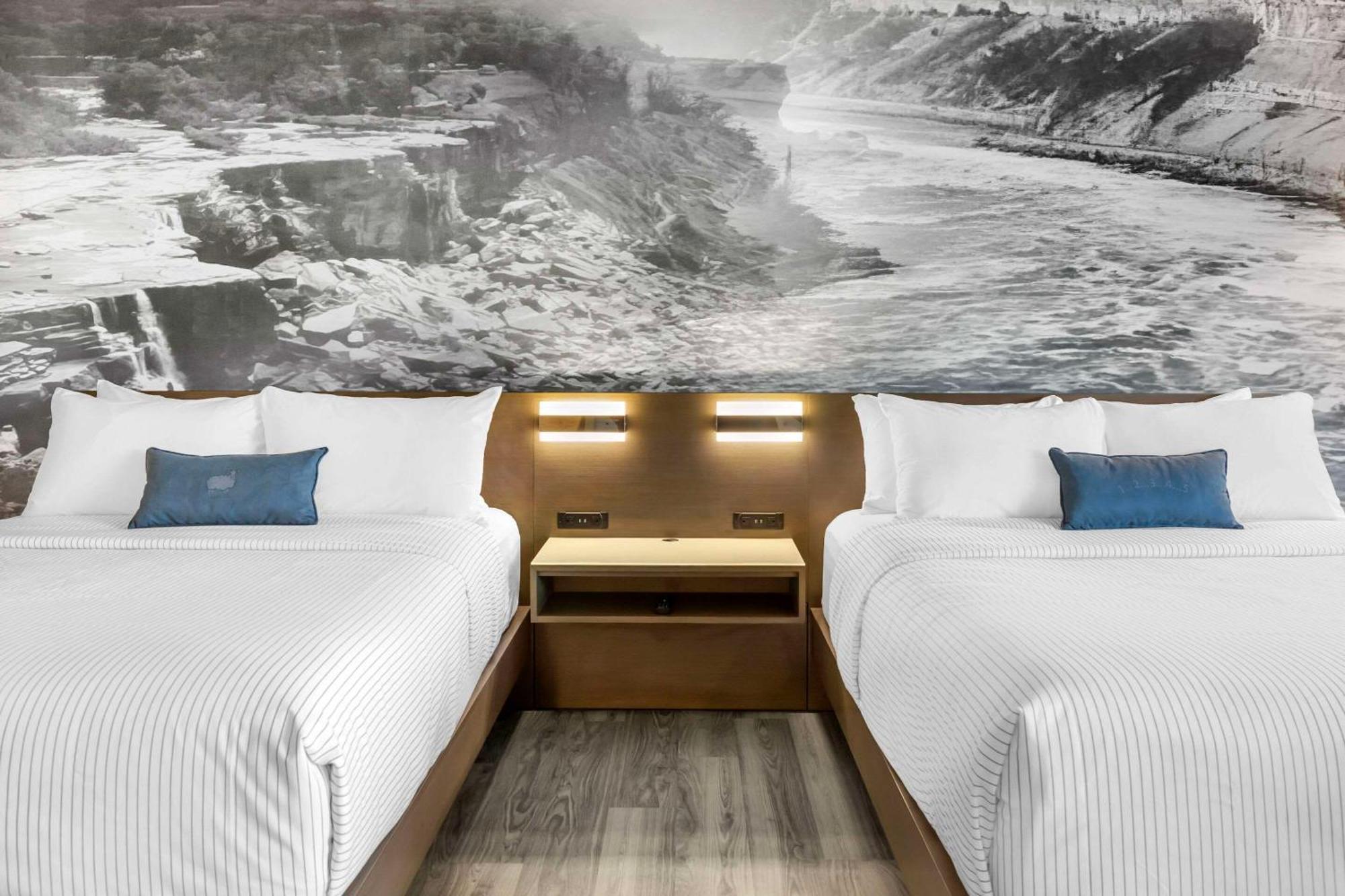 Hotel Cambria