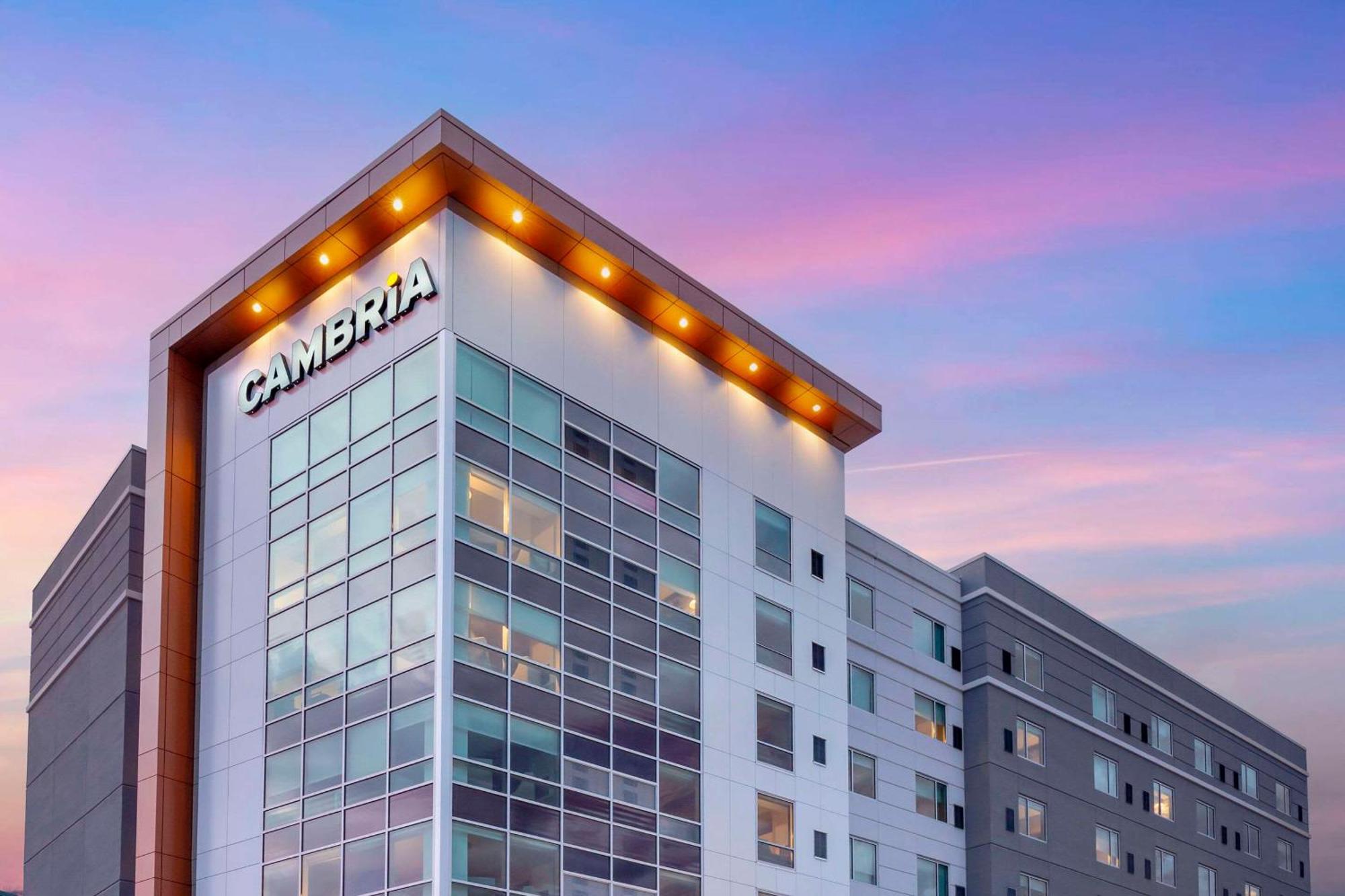 Hotel Cambria Niagara Falls